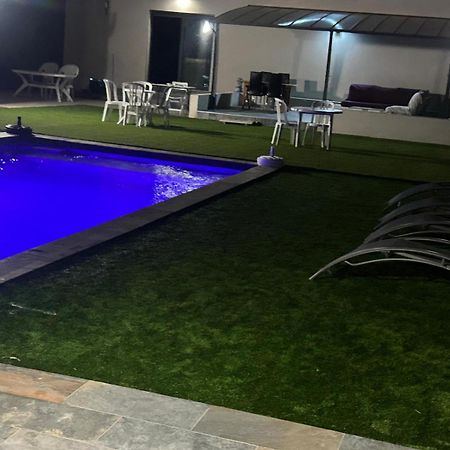 Grande Villa Avec Piscine Bompas  Eksteriør bilde